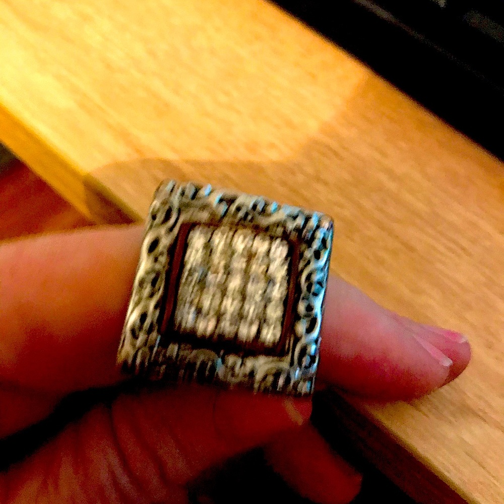 Stretch Ring very pretty